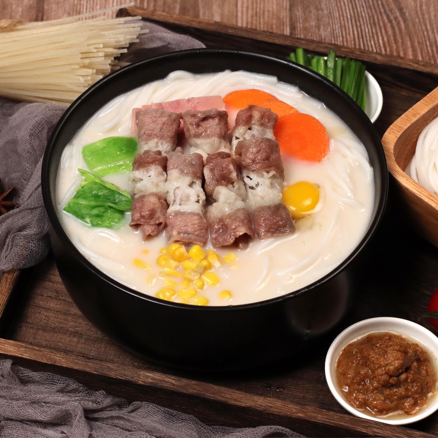 狀元米線深知決定一家米線店生意好壞，全靠產(chǎn)品口味